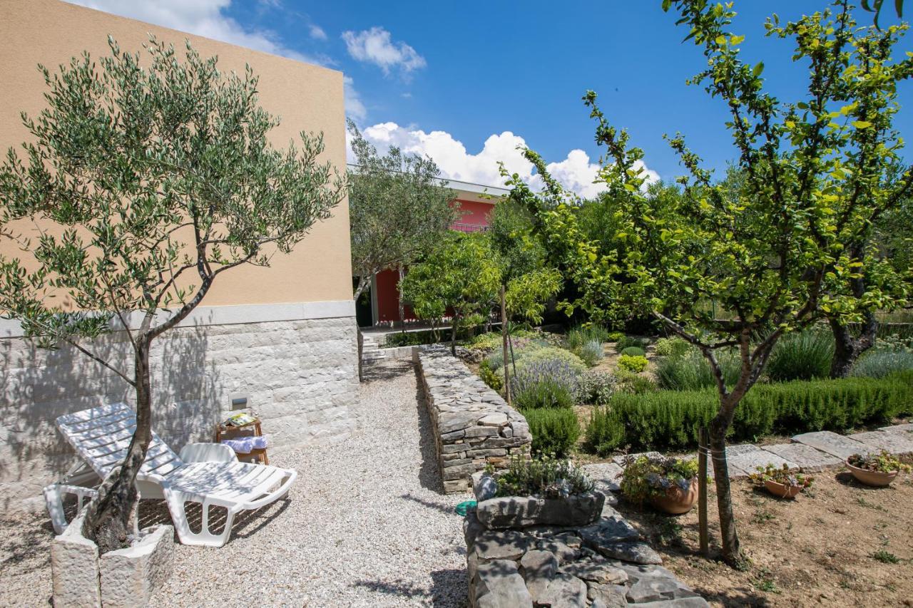 Apartment Vila Volicija Makarska Zewnętrze zdjęcie